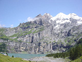 Oeschinensee and Berghaus