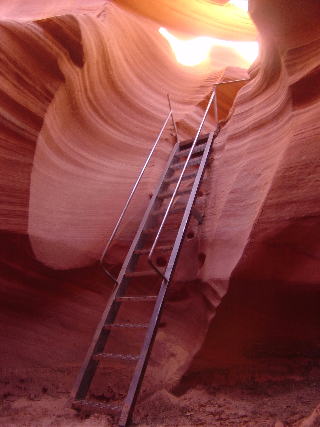 Entrance to the Lower Anterope Canyon