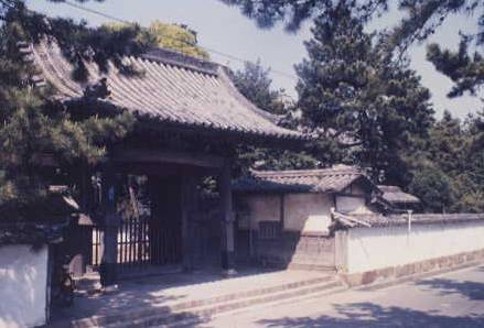 多聞寺の全景