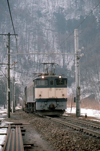 EF6417牽引の461列車です。