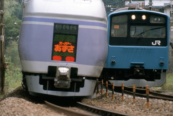 2011年5月17日 京葉線201系廃車回送の写真です。