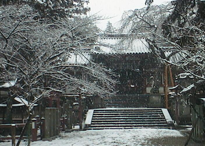 90KB 氷室神社