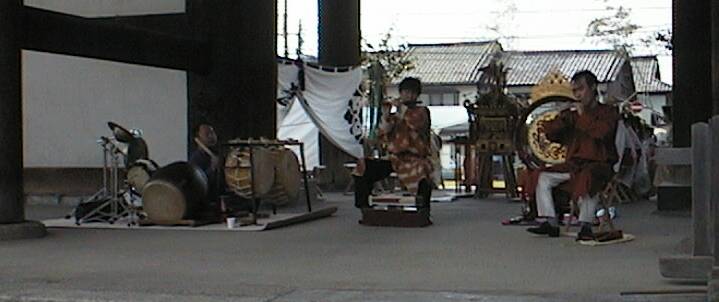 当日の転害門東側
