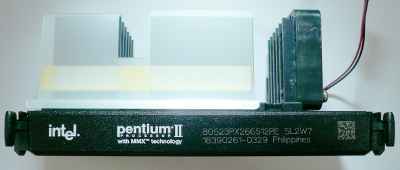 Intel PentiumII (Klamath) 上部