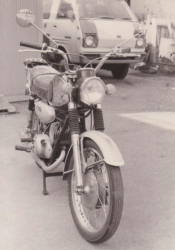 T125