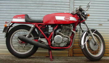 斉藤さんGB400